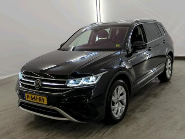 Volkswagen Tiguan 1.5 TSI Elegance 2022 - voorkant
