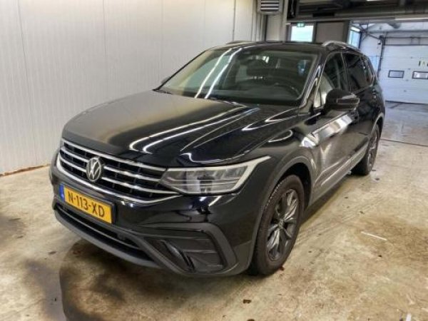 Volkswagen Tiguan 1.5 TSI Life Business 2022 - voorkant