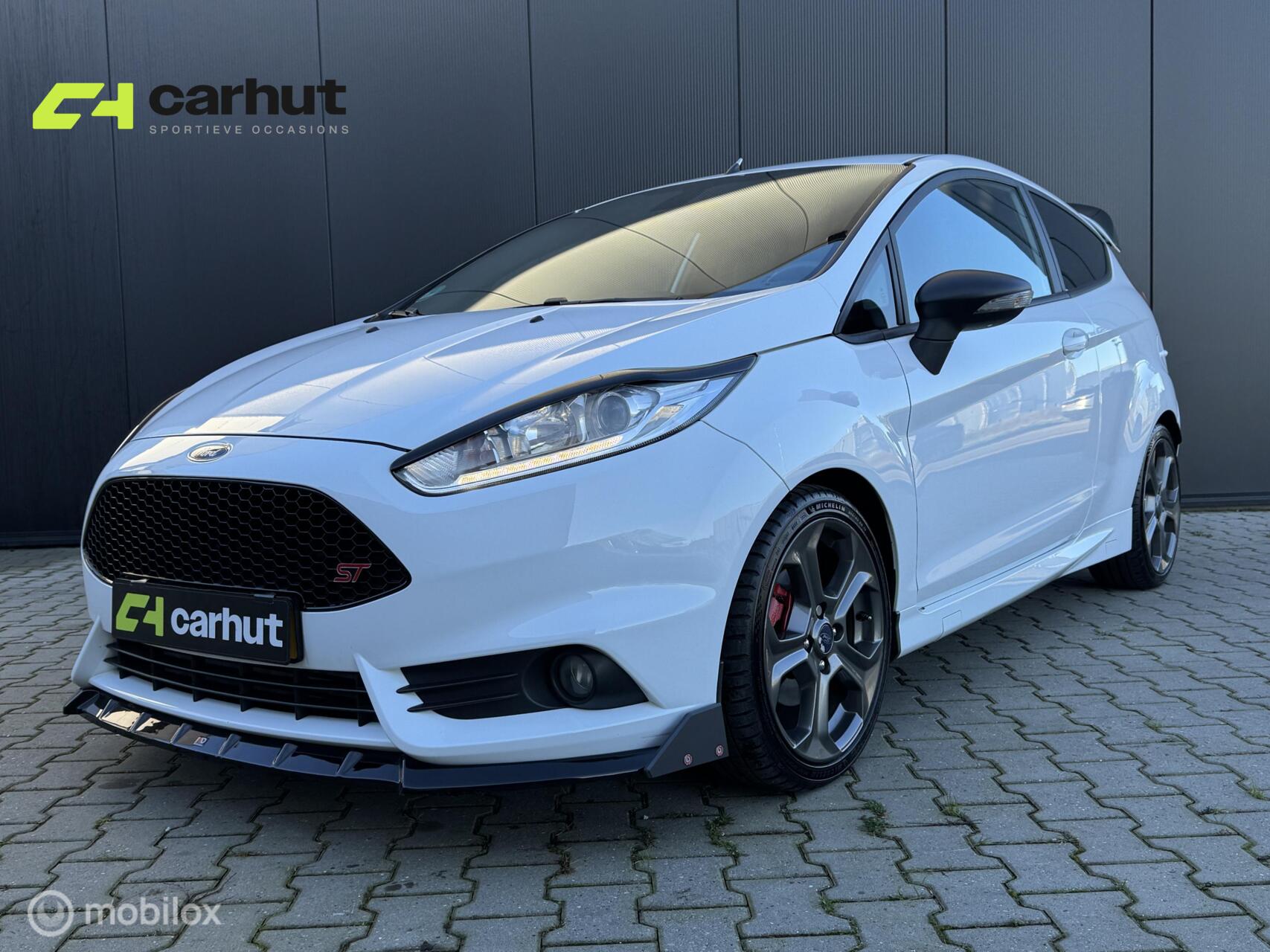 Ford Fiesta 1.6 ST2 NL Auto NAP. Nwe Distri, Nieuwstaat 2015 - voorkant