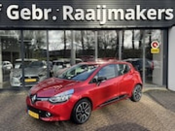 Renault Clio 1.5 dCi Expression 2015 - voorkant