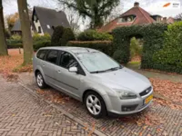 Ford Focus 1.6-16V First Edition 2005 - voorkant