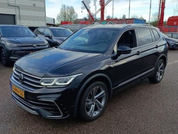 Volkswagen Tiguan 1.5 TSI R-Line Business 2023 - voorkant