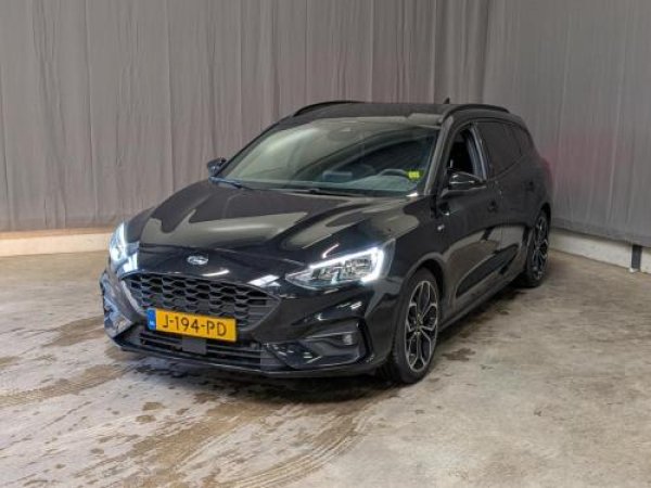 Ford Focus 1.5 EcoBoost ST Line X Business 2020 - voorkant