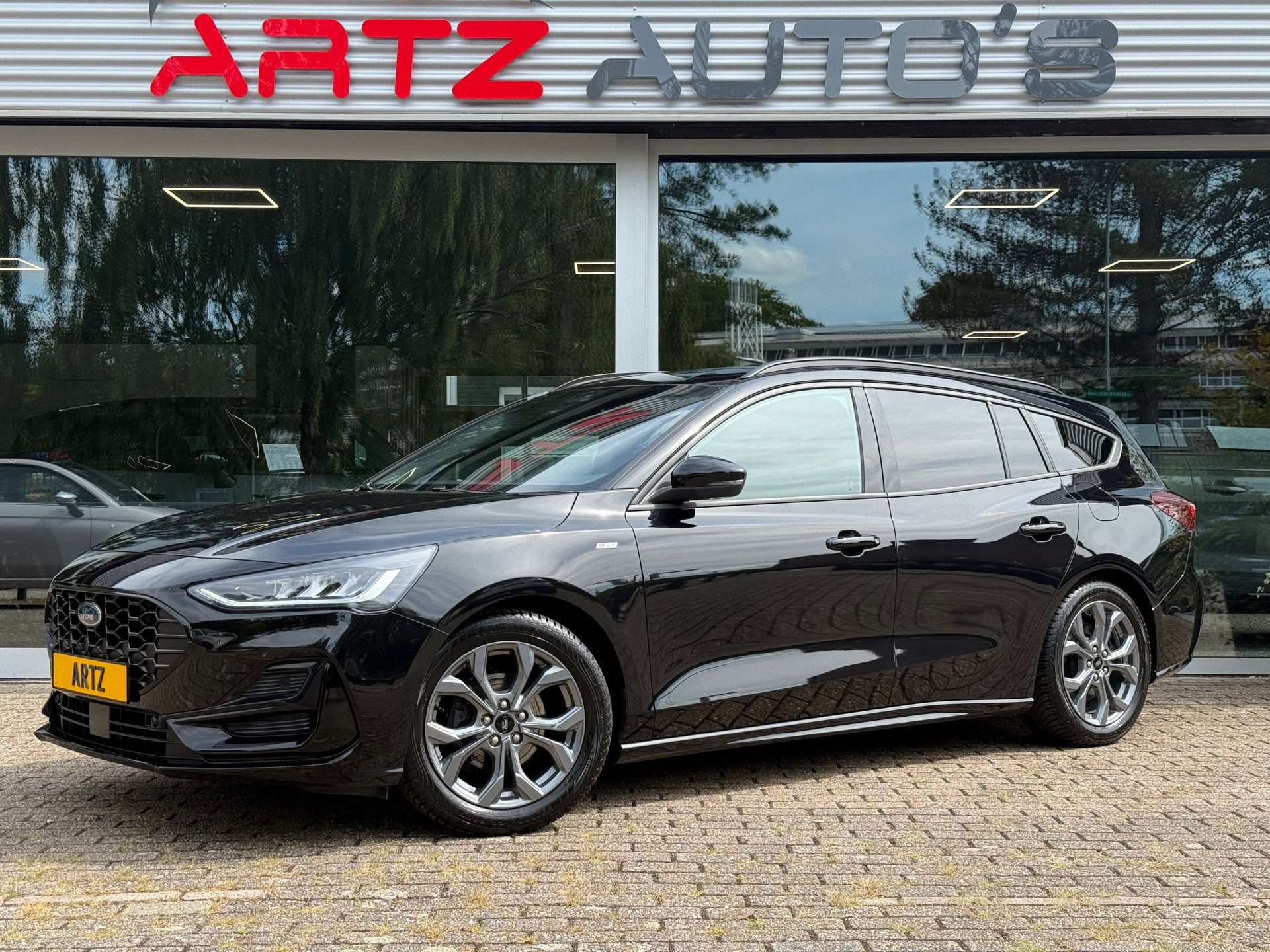 Ford Focus 1.0 EcoBoost Hybrid ST Line l BLIS l Winter pack l ACC l Cam 2024 - voorkant
