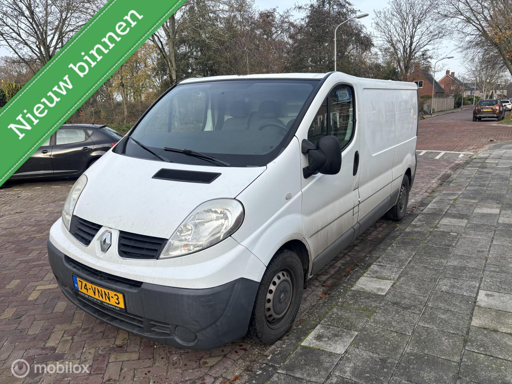 Renault Trafic T29 L2/h1 2.0 Dci 84kw E4 2.0 dCi T29 L2H1 2008 - voorkant
