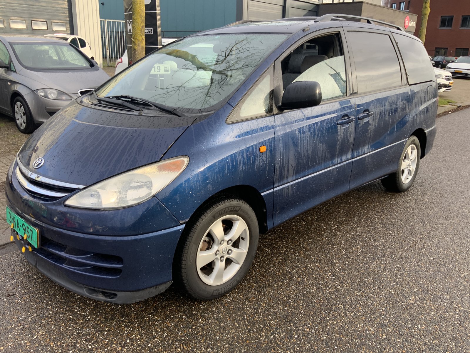 Toyota Previa 2.4-16V VVT-i Sol 2000 - voorkant