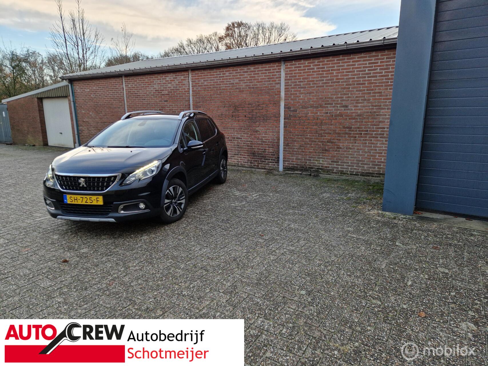 Peugeot 2008 1.2 PureTech Allure 2018 - voorkant