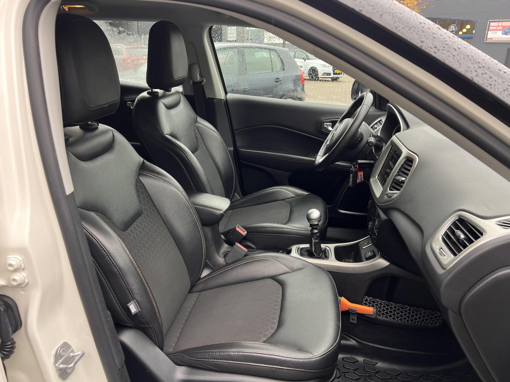 Foto van Jeep Compass