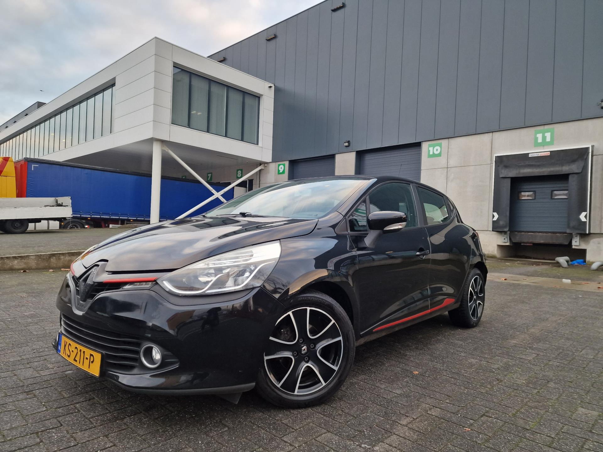Renault Clio 0.9 TCe Dynamique AIRCO CRUISE 2 X SLEUTELS 2012 - voorkant