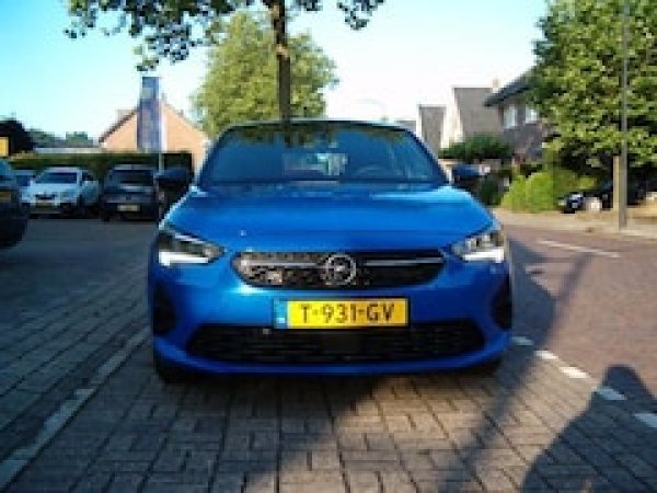 Opel Corsa 1.2 GS Line 2022 - voorkant