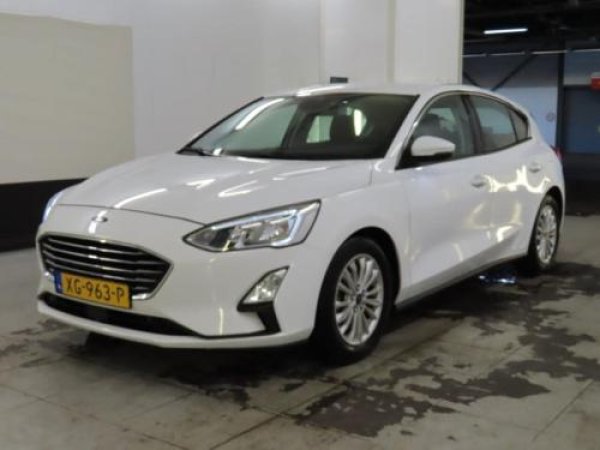 Ford Focus 1.0 EcoBoost Titanium Business 2019 - voorkant