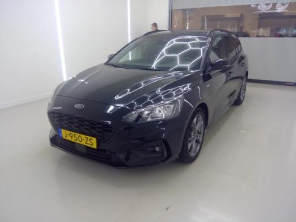 Ford Focus 1.0 EcoBoost Hybrid ST Line X Business 2020 - voorkant