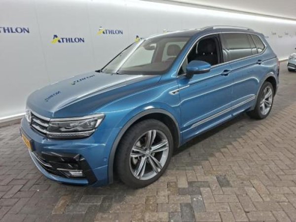 Volkswagen Tiguan 1.5 TSI Highline Business R 2021 - voorkant