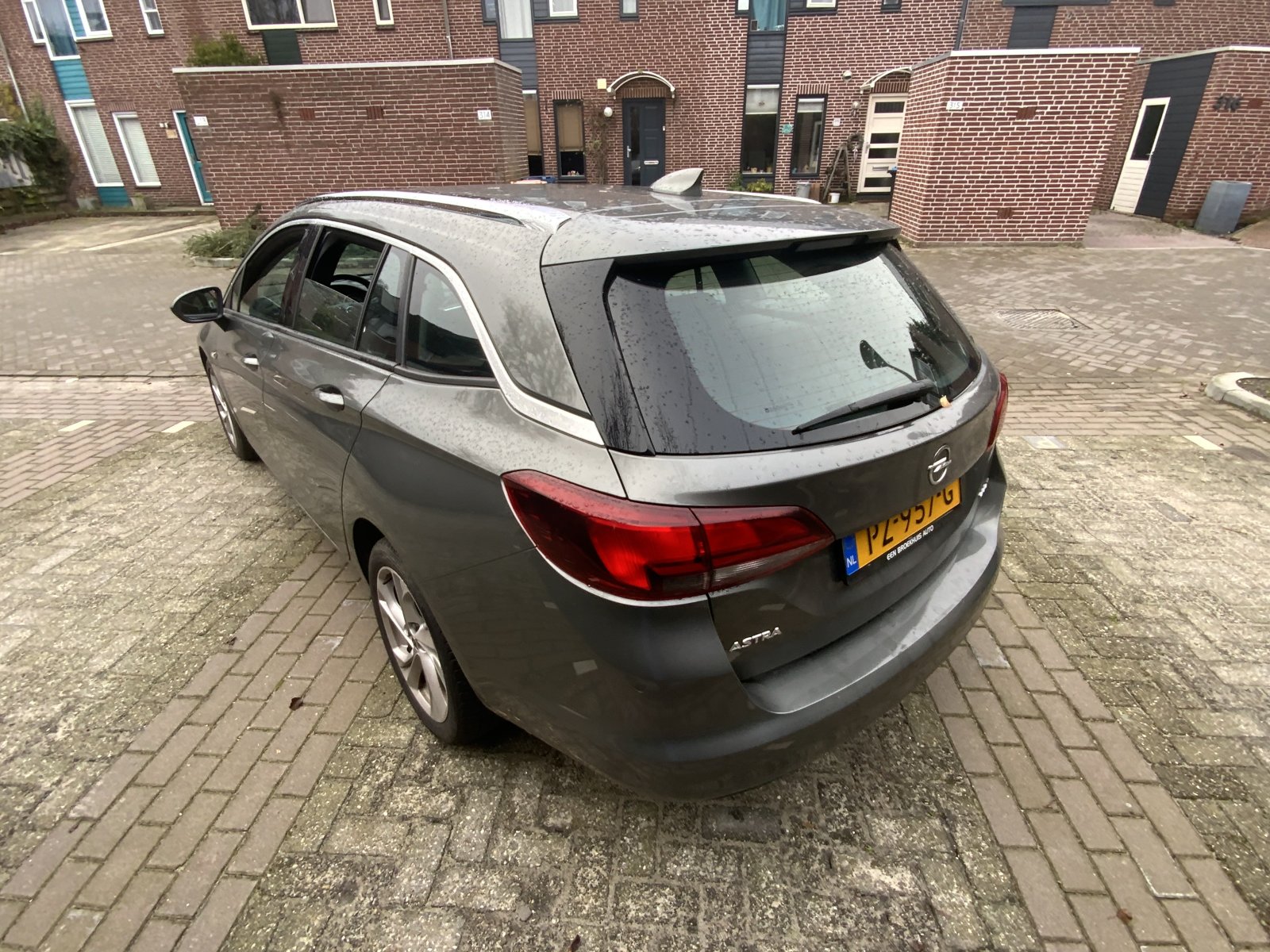 Inspectiefoto van Opel Astra Sports Tourer