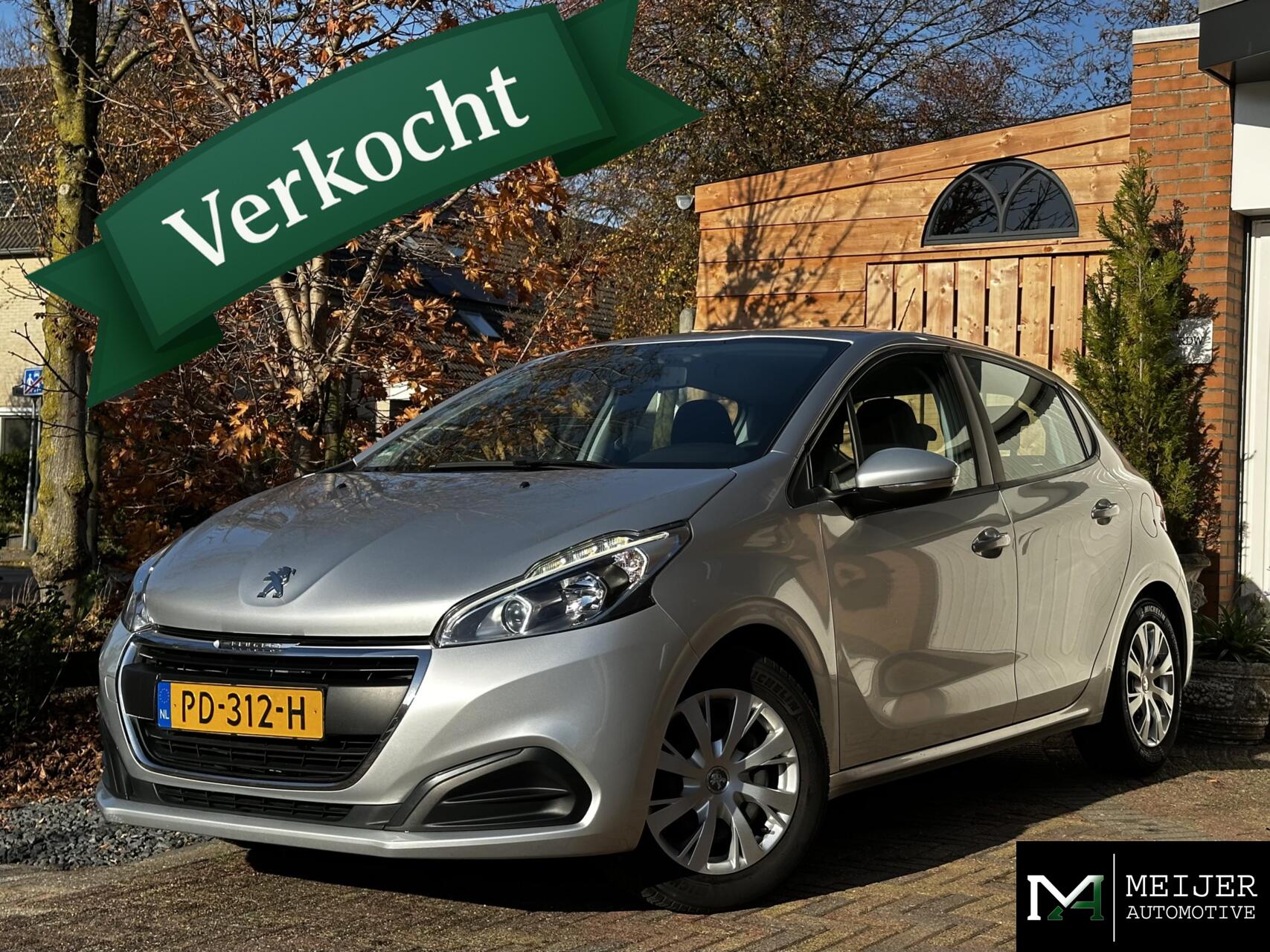 Peugeot 208 1.2 PureTech Active|Aut,|Carplay|Cruise|Trekhaak|NAP 2017 - voorkant