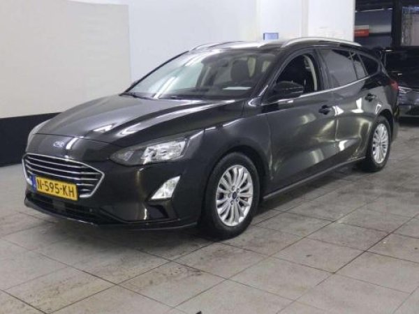 Ford Focus 1.0 EcoBoost Hybrid Titanium X Business 2021 - voorkant