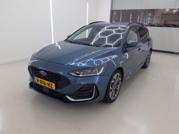 Ford Focus 1.0 EcoBoost Hybrid ST Line Vignale 2022 - voorkant