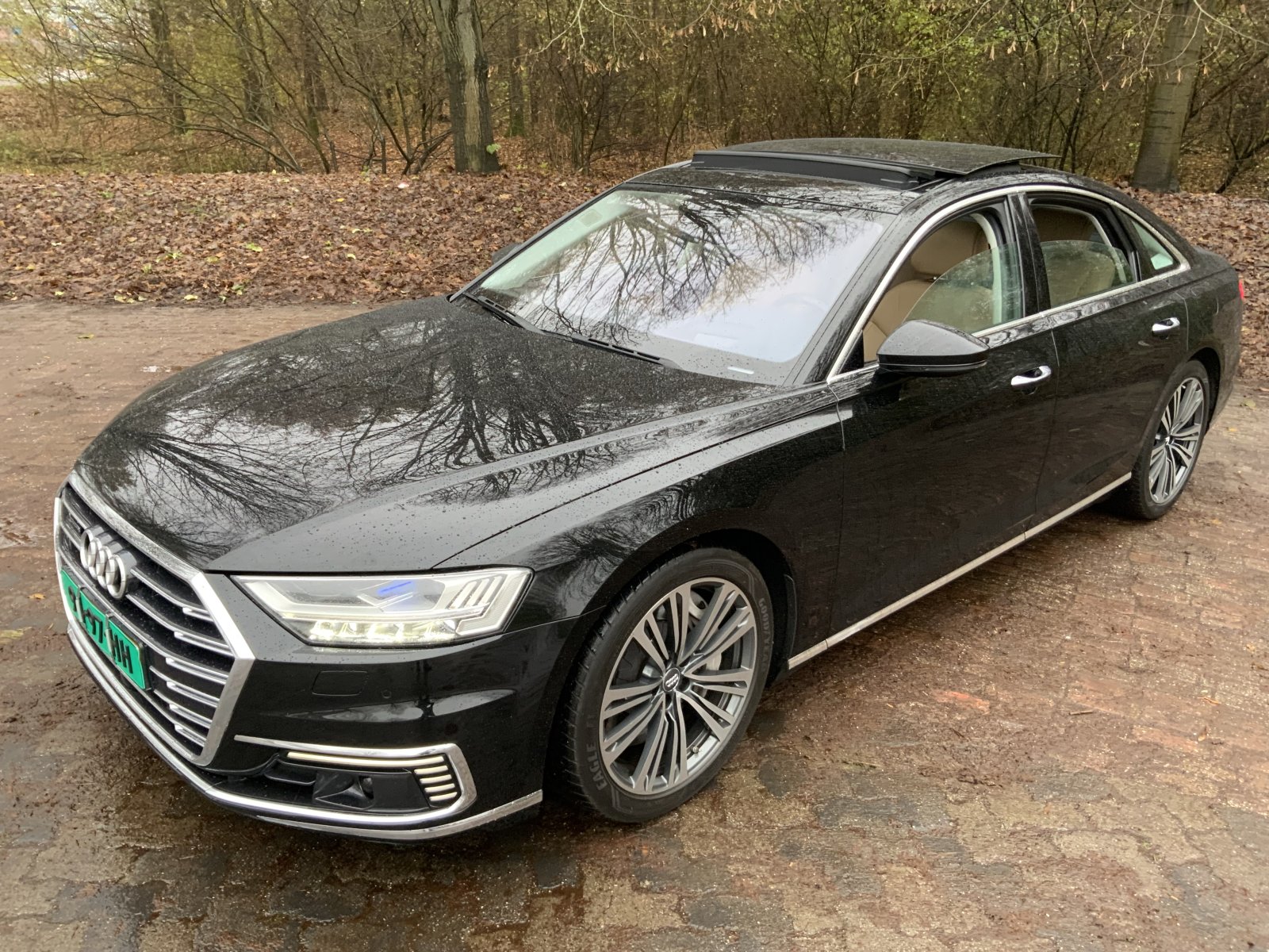 Audi A8 60 TFSI e q PL+ 2020 - voorkant