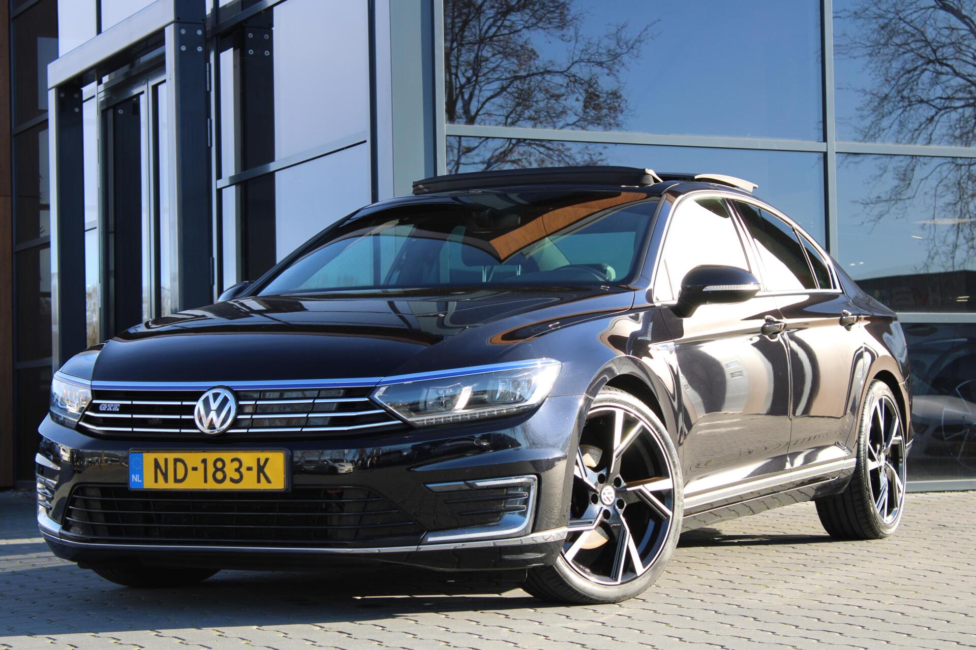 Foto van VOLKSWAGEN PASSAT