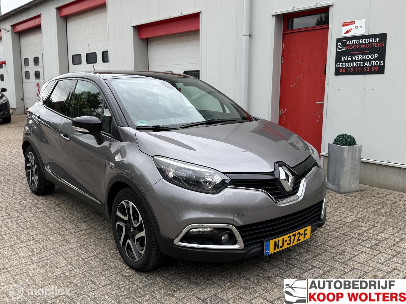 Renault Captur 1.5 dCi Automaat 146.000KM APK NIEUW 2013 - voorkant