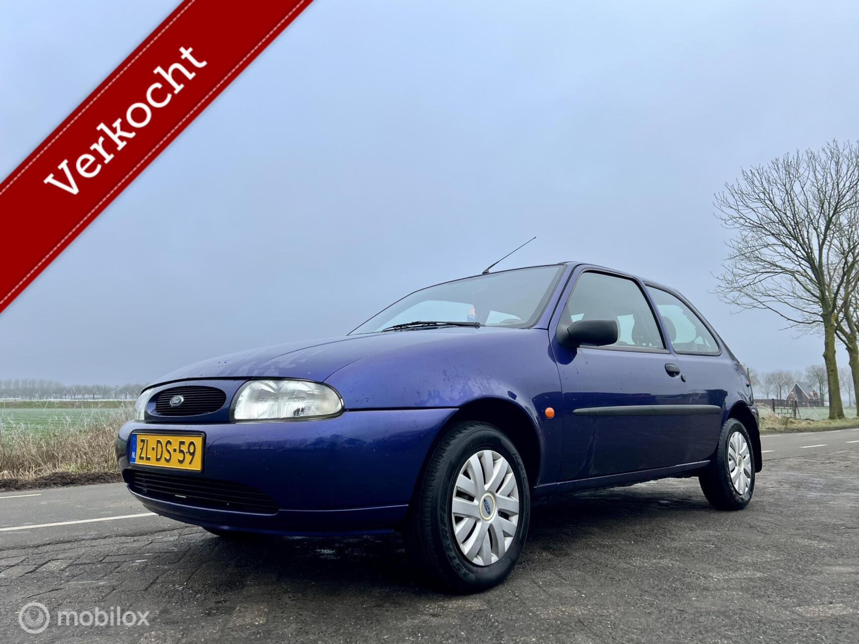 Ford Fiesta 1.3-8V Ambiente, 86000 km NAP, APK, Zuinig 1999 - voorkant