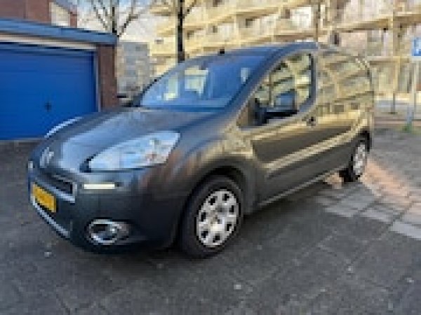 Foto van Peugeot Partner