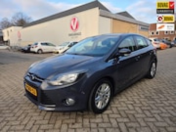 Ford Focus 1.0 EcoBoost Edition Plus 2013 - voorkant
