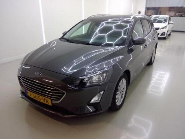 Ford Focus 1.0 EcoBoost Hybrid Titanium X Business 2020 - voorkant