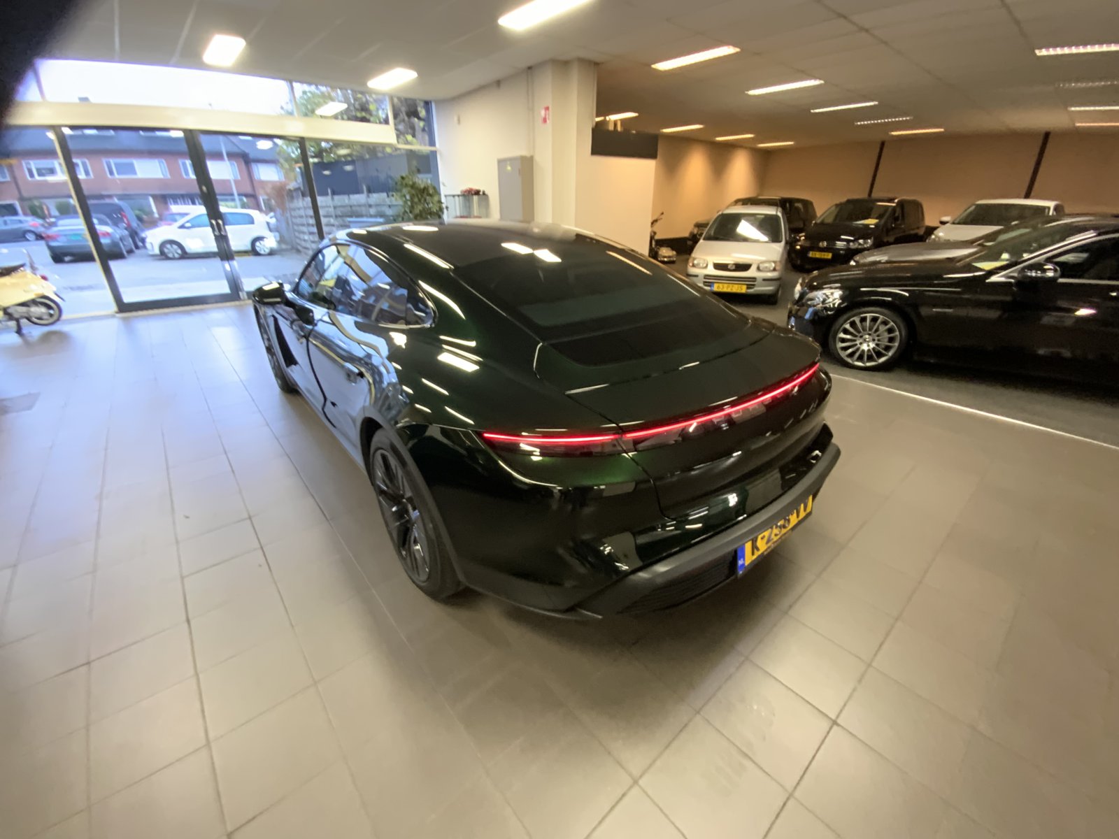 Inspectiefoto van Porsche Taycan