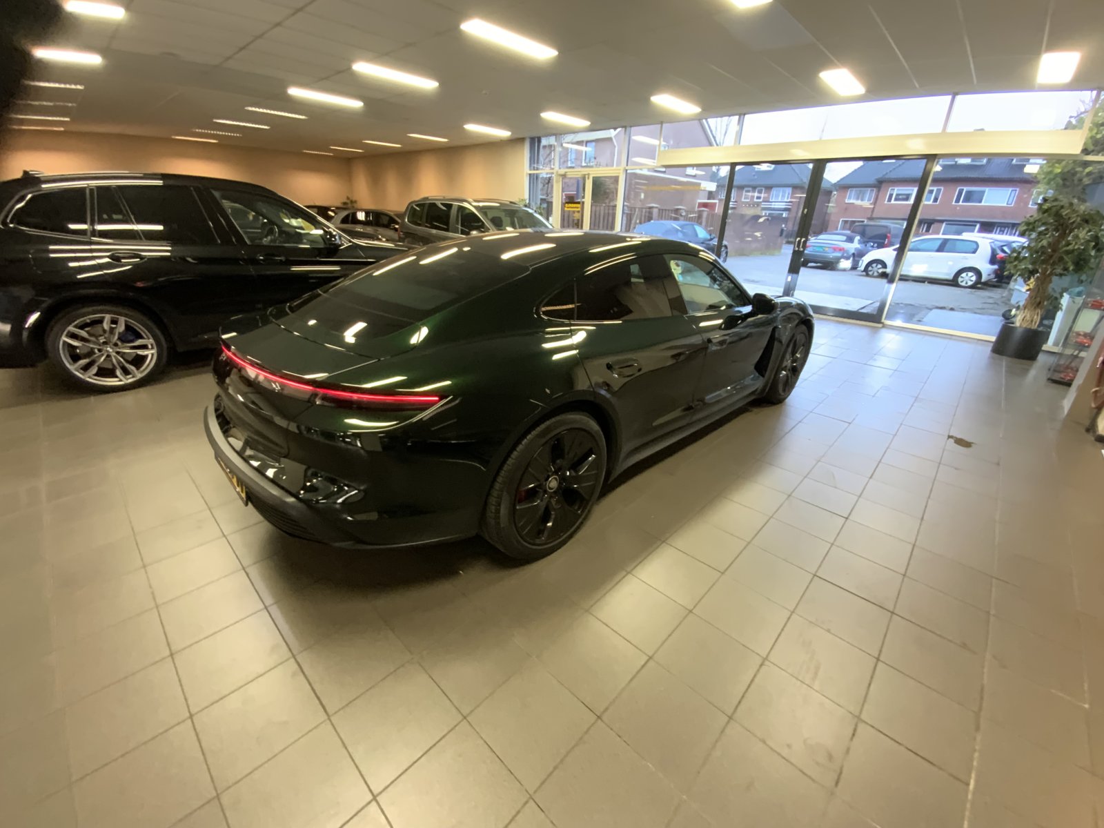Inspectiefoto van Porsche Taycan