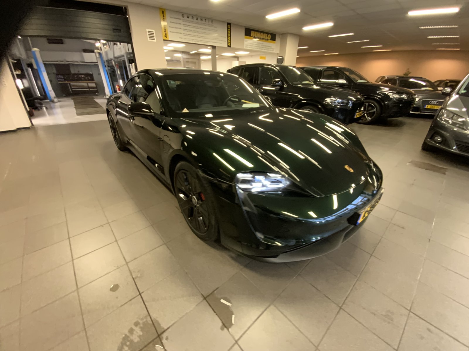 Inspectiefoto van Porsche Taycan