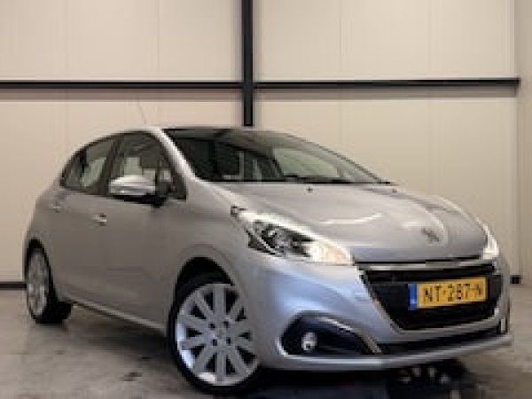 Peugeot 208 1.2 PureTech Blue Lion 2017 - voorkant