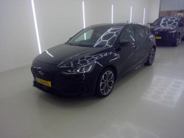 Ford Focus 1.0 EcoBoost Hybrid ST Line Style 2023 - voorkant
