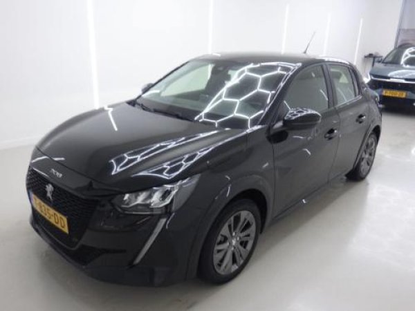 Peugeot 208 EV Active Pack 2023 - voorkant