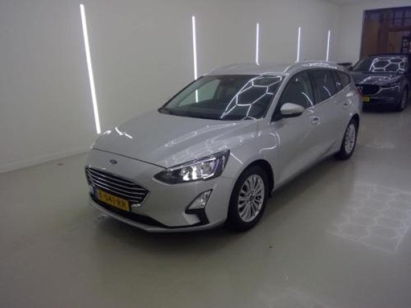Ford Focus 1.0 EcoBoost Hybrid Titanium X Business 2021 - voorkant