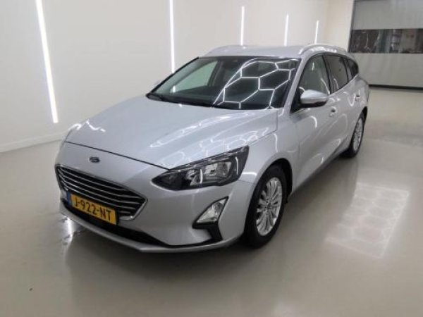Ford Focus 1.0 EcoBoost Hybrid Titanium X Business 2020 - voorkant