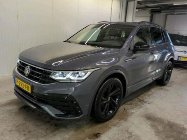 Volkswagen Tiguan 1.5 TSI R-Line Business+ 2022 - voorkant