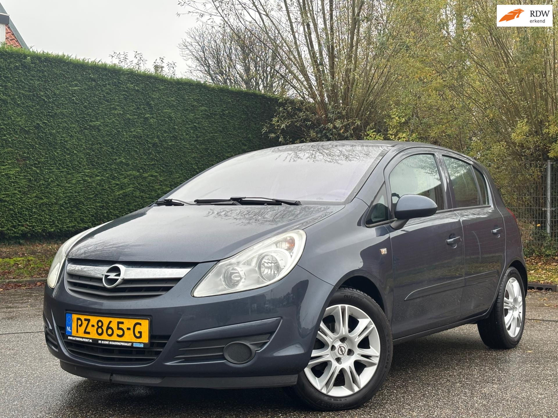 Opel Corsa 1.2-16V Enjoy | Nieuwe APK | El. Ramen | Lage km! | Goed onderhouden! 2007 - voorkant