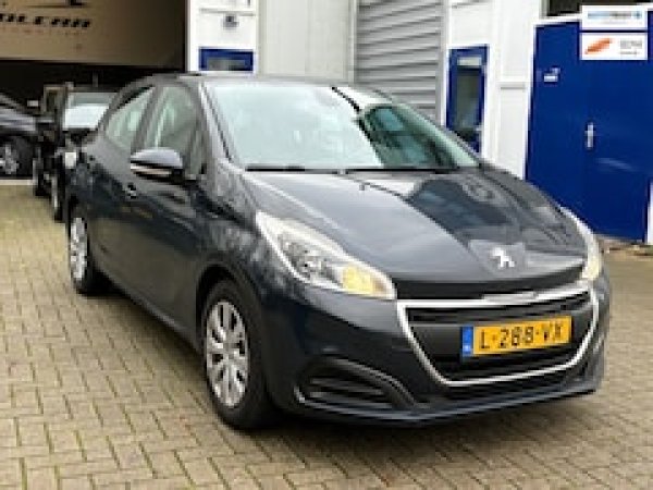 Peugeot 208 1.2 PureTech Access 2018 - voorkant