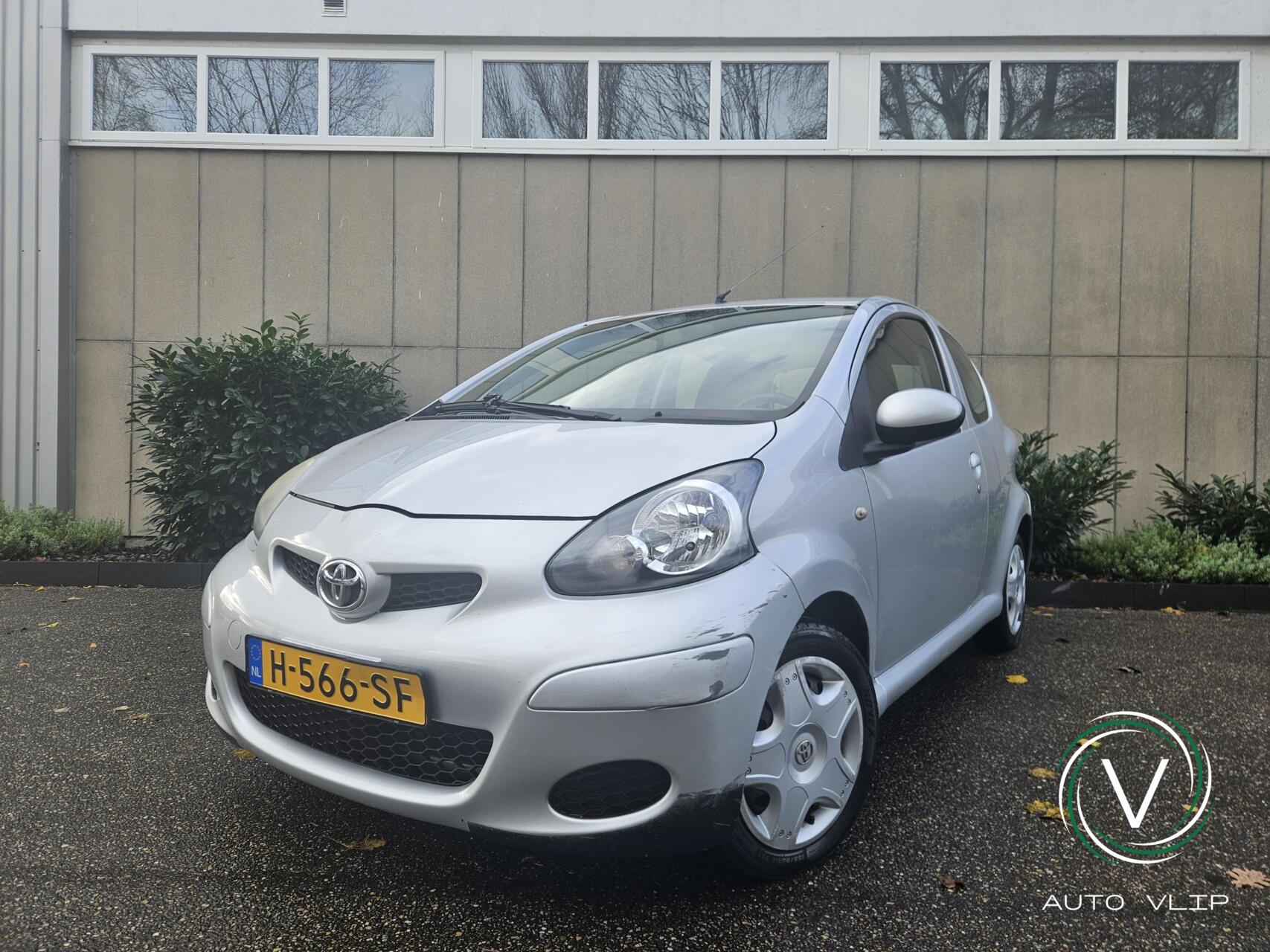Toyota Toyota Aygo 1.0-12V + 2006 - voorkant