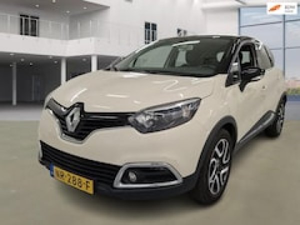 Renault Captur 0.9 TCe Authentique 2015 - voorkant