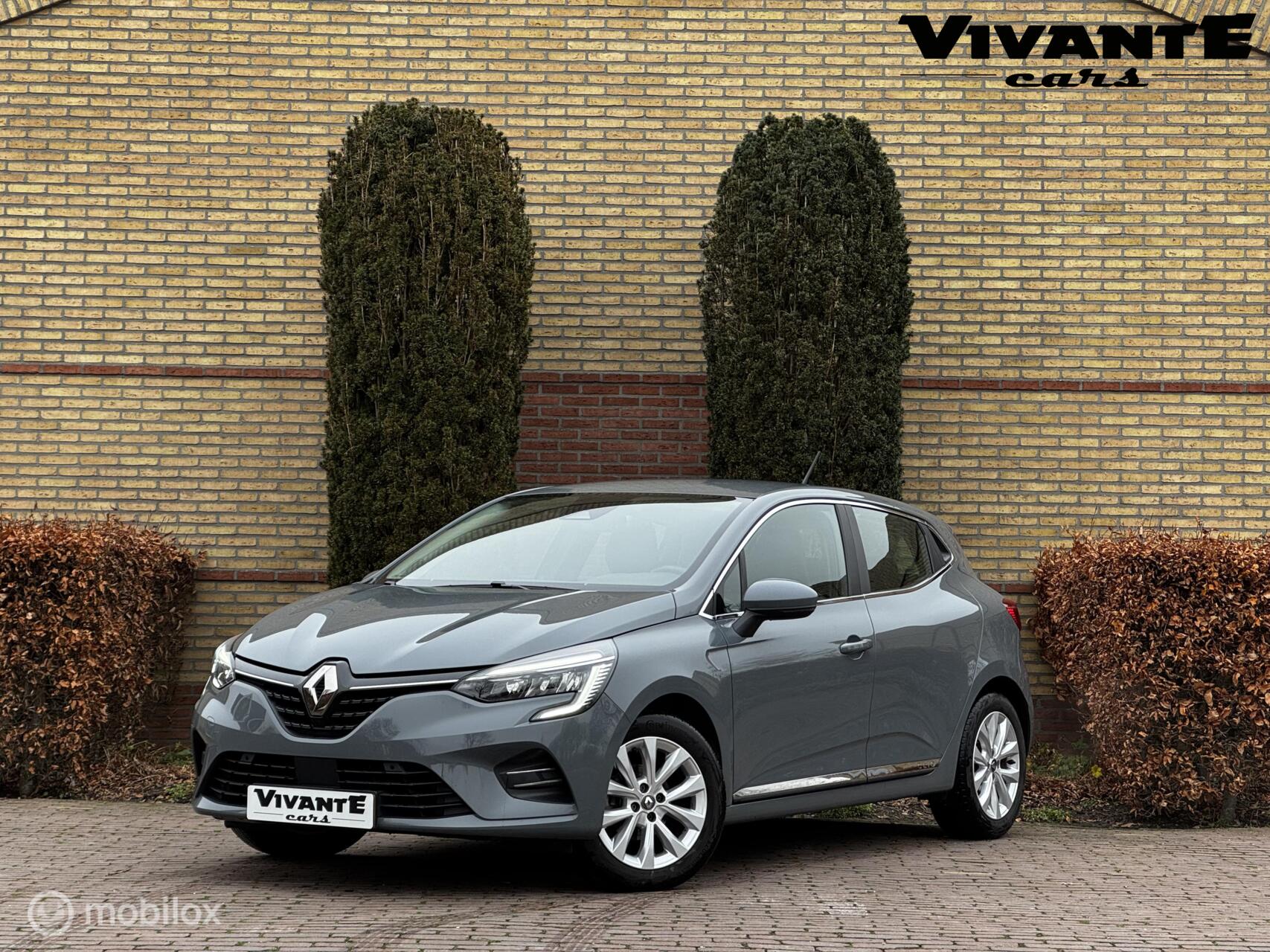 Renault Clio 1.0 TCe AUT*Carplay*Camera*Stoel.vrw*Cruise*Navi 2021 - voorkant
