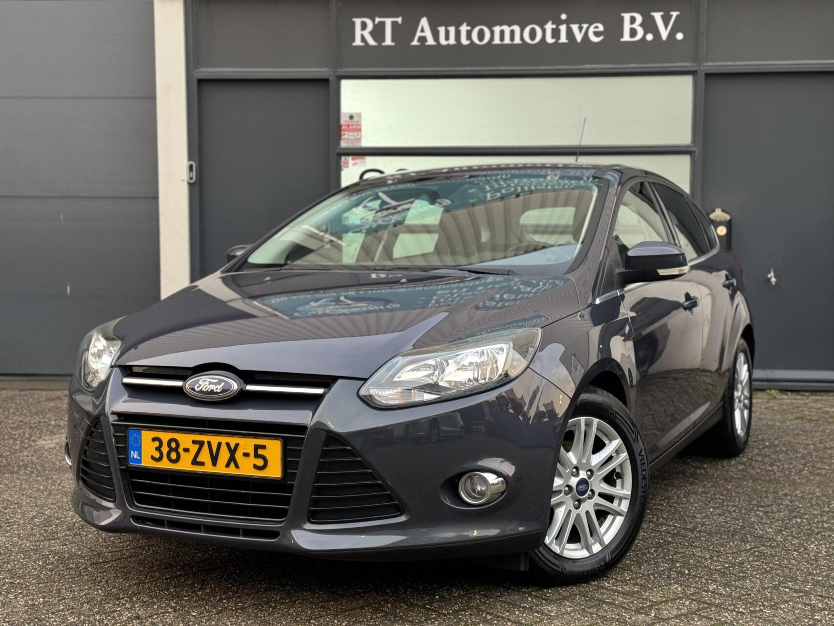 Foto van FORD FOCUS