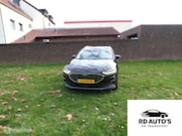 Ford Focus 1.0 EcoBoost Hybrid Titanium Style 2023 - voorkant