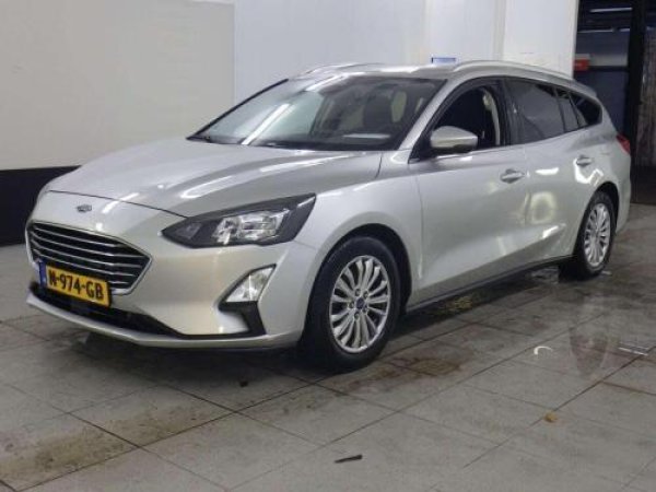 Ford Focus 1.0 EcoBoost Hybrid Titanium X Business 2021 - voorkant