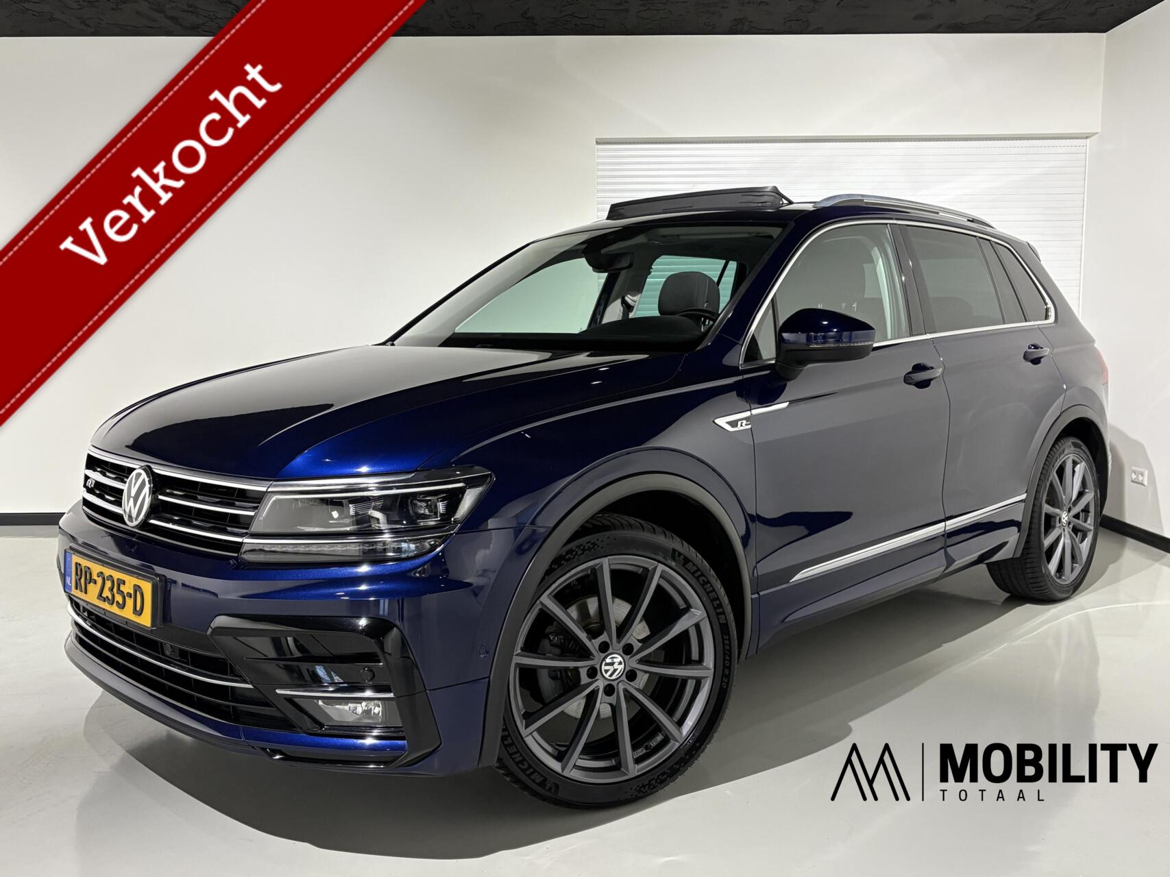 Volkswagen Tiguan 1.4 TSI ACT 150pk DSG|2x R-Line|Panodak|Trekhaak|Virtual|20inch|ACC|Camera|LED|Carplay|Keyless 2018 - voorkant