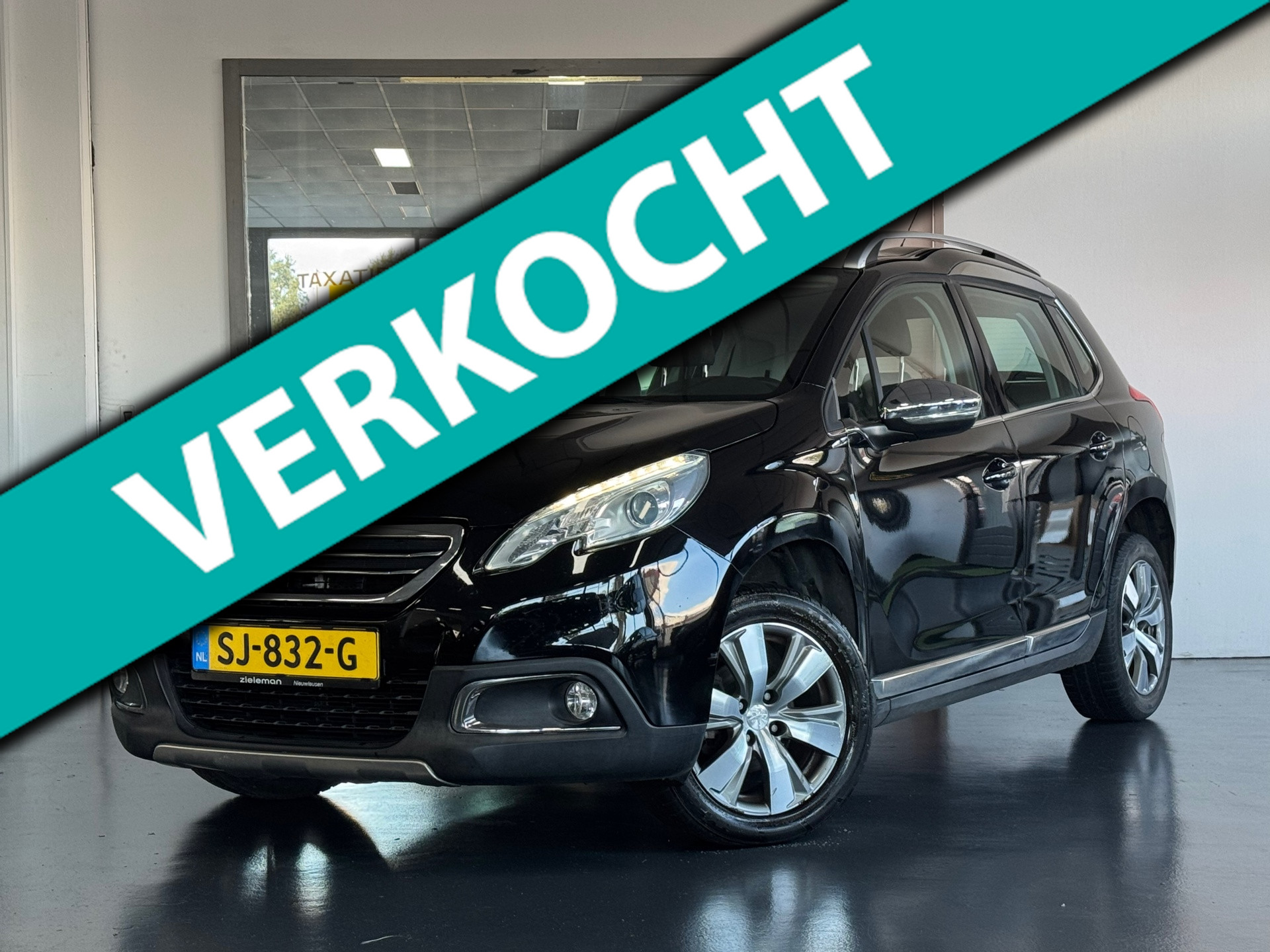 Peugeot 2008 1.2 VTi Allure | Parkeersensor | Cruise | Navi | Airco | L.M Velgen 2013 - voorkant
