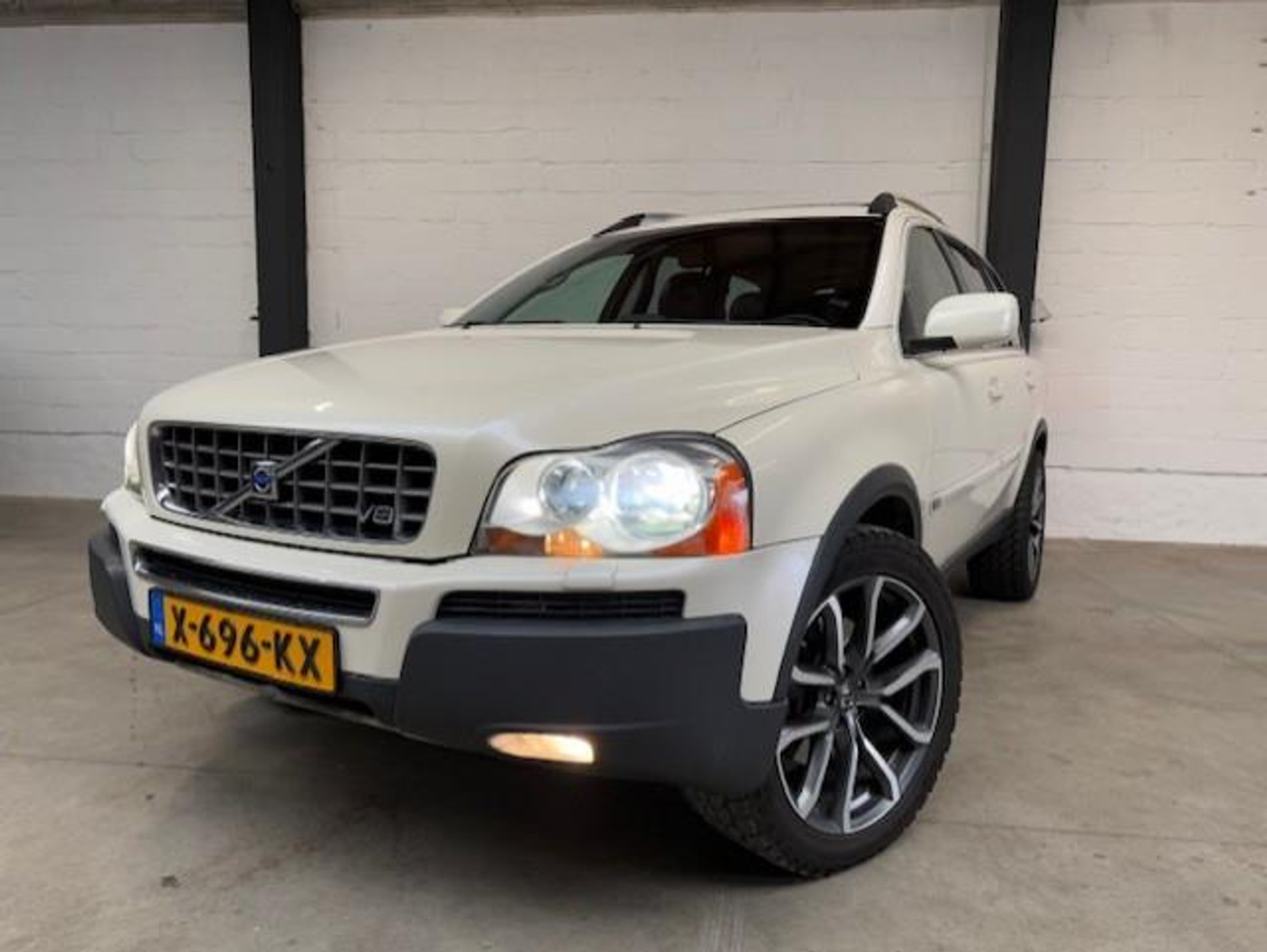 Volvo Xc90 4.4 V8 |7 Persoons| |Trekhaak| |Youngtimer| 2005 - voorkant