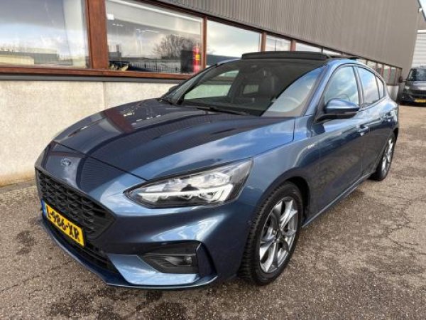 Ford Focus 1.0 EcoBoost Titanium X Business 2020 - voorkant