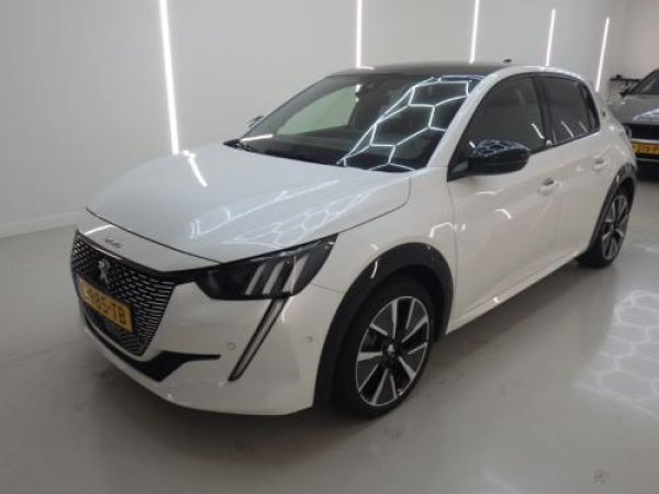 Peugeot 208 EV GT Pack 2021 - voorkant